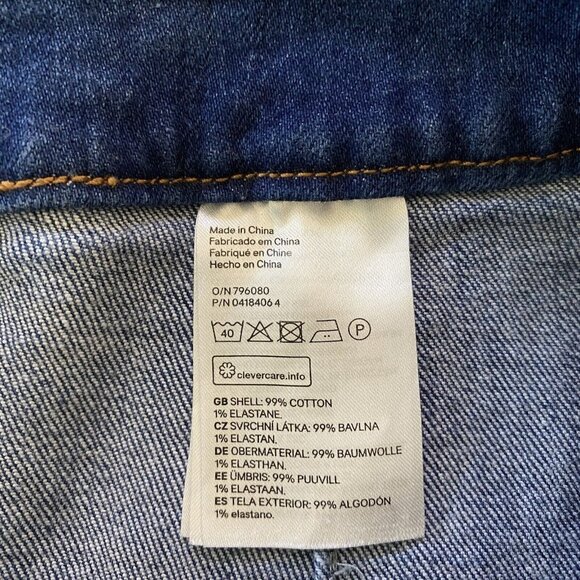 H & M Denim Skirt Women’s Size 6 Dark Wash Blue Front Zipper Mini Ladies Y2K - Picture 5 of 7